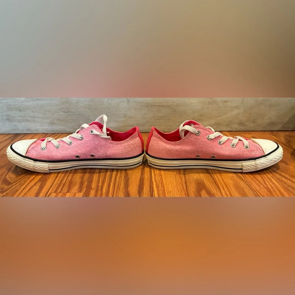 Converse Chuck Taylor All Star Pink Low Top Sneakers Youth Size 3 Canvas Lace Up